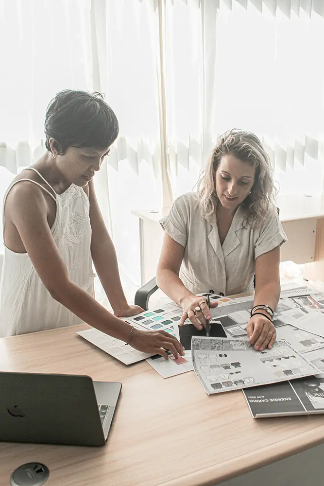 DESIGNER CONSULTATION - Agence ÉZÉ+